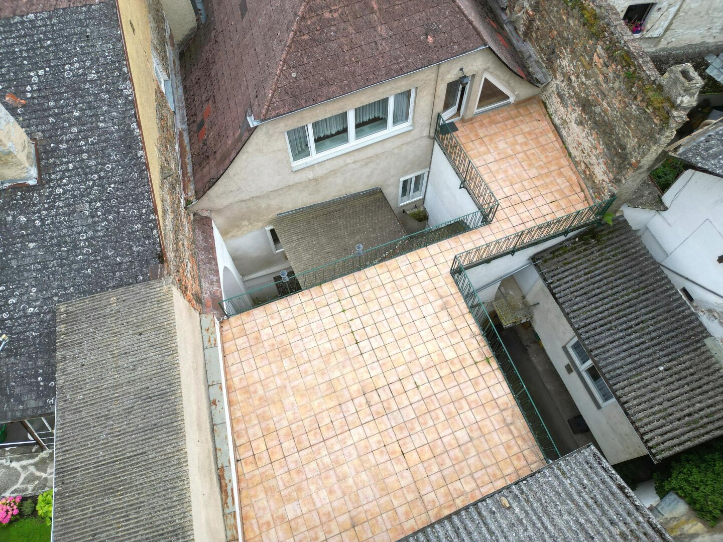 Wohnen in historischen Gemäuern mit herrlicher Dachterrasse mitten in der Altstadt von Stein