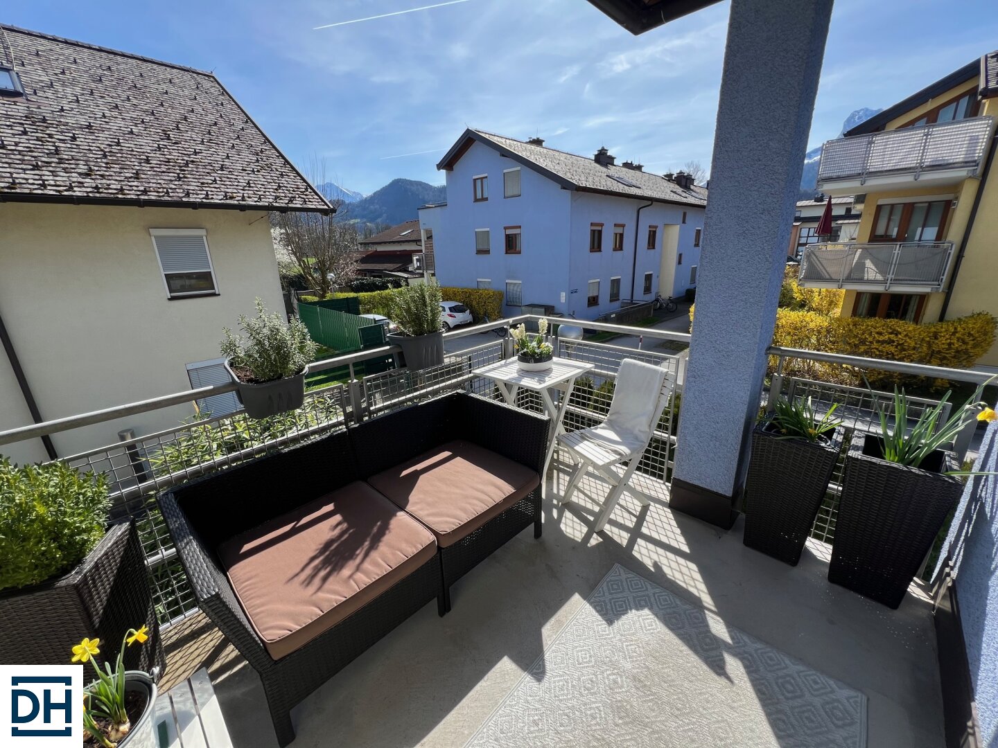 RUHELAGE SALZBURG RIF: 3 ZIMMER WOHNUNG MIT SONNIGER LOGGIA UND TG STELLPLATZ