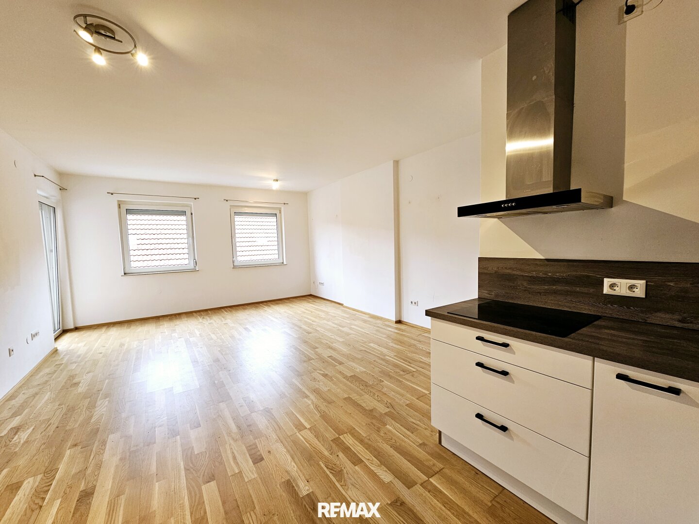 Modernes Wohnen für Singles & Paare – 2-Zimmer-Wohnung am Hauptplatz - Sofort beziehbar