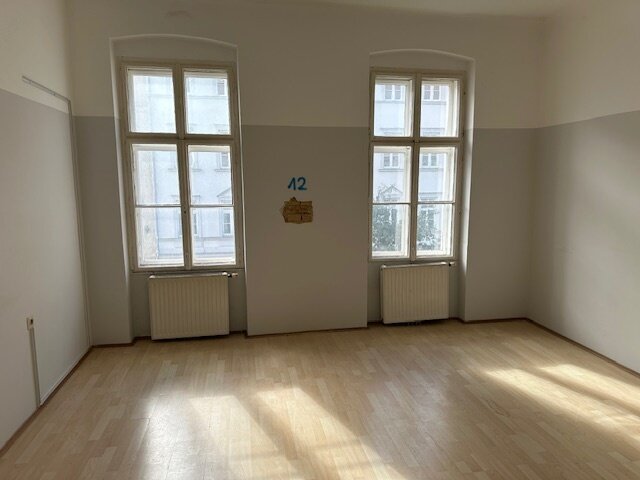 2,5 Zimmer Wohnung bei Lugner City - U6 Burggasse