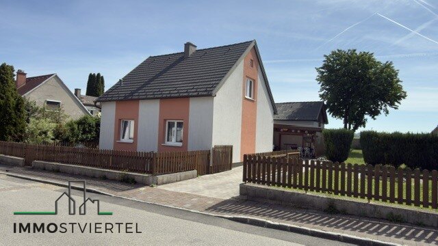 Einfamilienhaus mit Nebengebäude und Carport in Wieselburg!