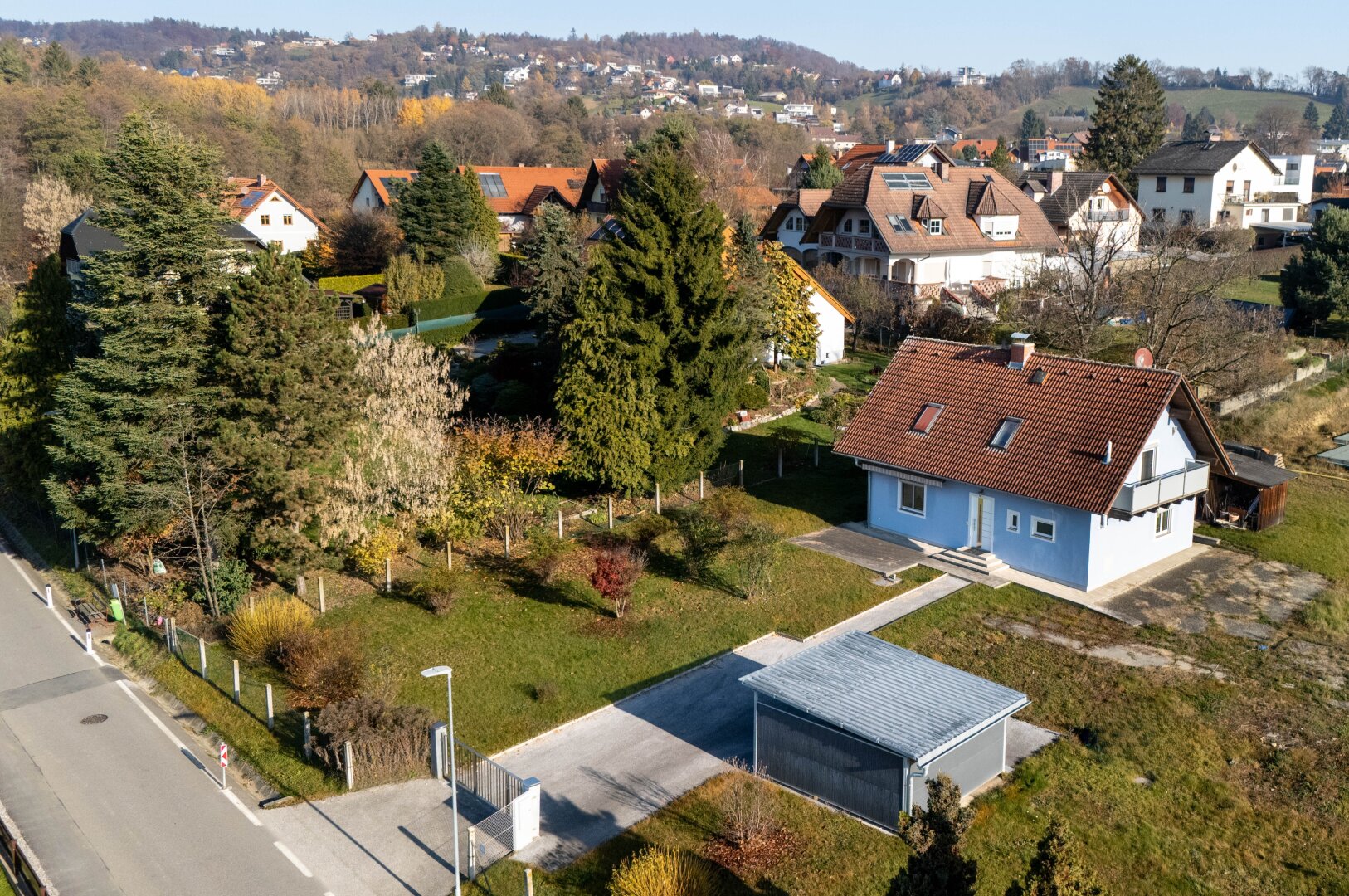 Naturnah wohnen am Fuße des Gedersbergs – Haus mit großem Grundstück
