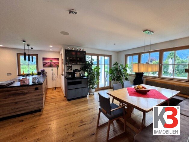 K3! Traumhafte Liegenschaft! Hochwertig ausgestattetes Einfamilienhaus mit Außenpool und großem Wellnessbereich!