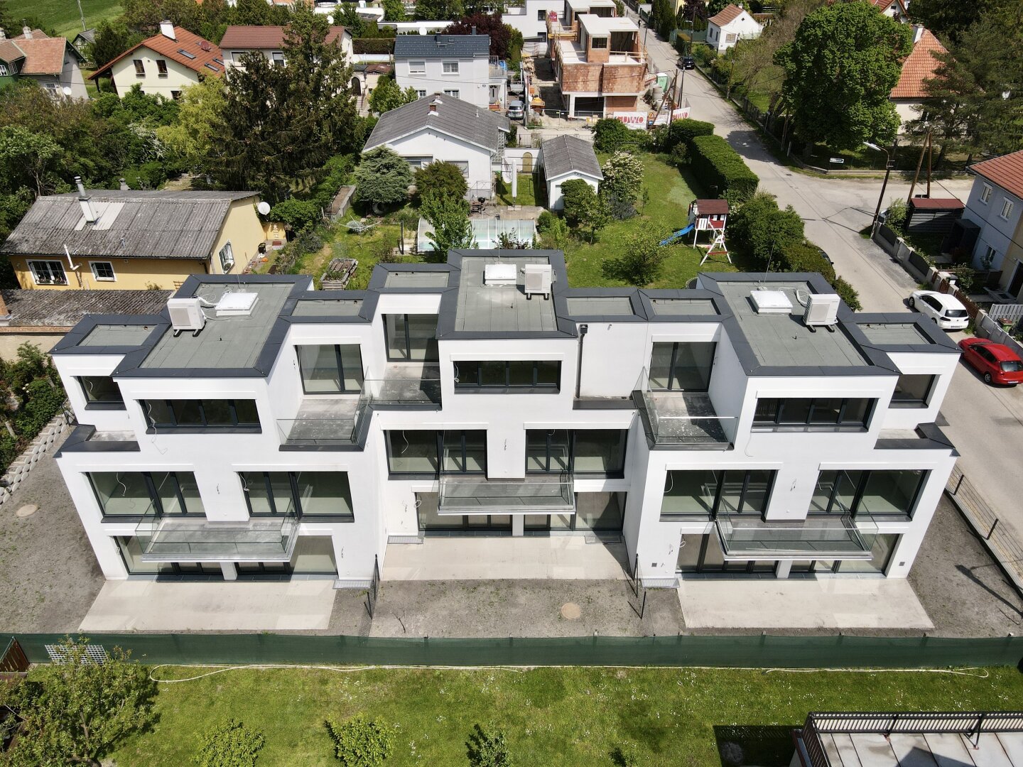 Belagsfertiges Eckreihenhaus in Grünruhelage mit perfekter Raumaufteilung am Stadtrand Wiens