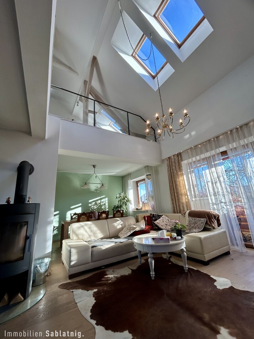 TRAUMHAFTES EINFAMILIENHAUS in Wilfersdorf! Ca. 198 m² Wohnfläche, Garten - Terrasse & Garage!