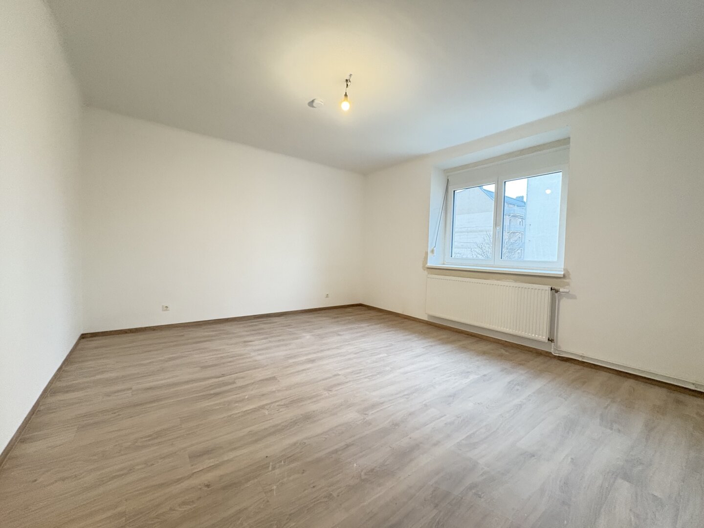 Neu saniert, Erstbezug + Loggia