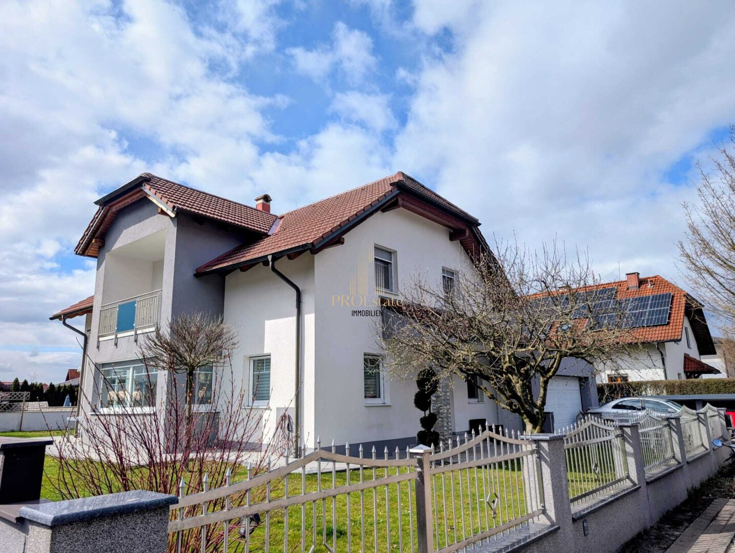 Top gepflegtes Einfamilienhaus in Weißkirchen mit Erdwärme, Fußbodenheizung, neue Einbauküche & Pool ! Absolute Ruhelage!