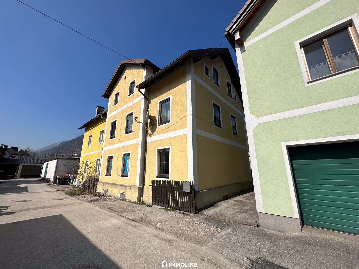 Mehrfamilienhaus mit Seenähe in zentraler Lage von Ebensee – großes Potenzial für Anleger & Bastler