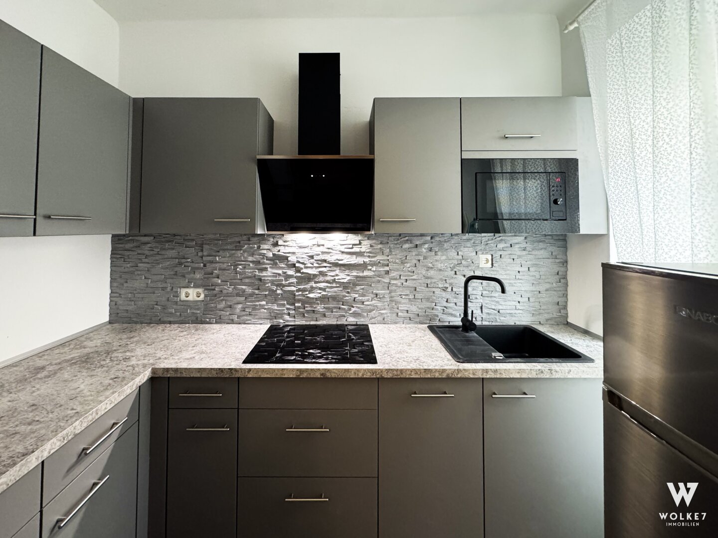 Koffer Packen und einziehen: Ideale Starterwohnung für Singles & Studenten!