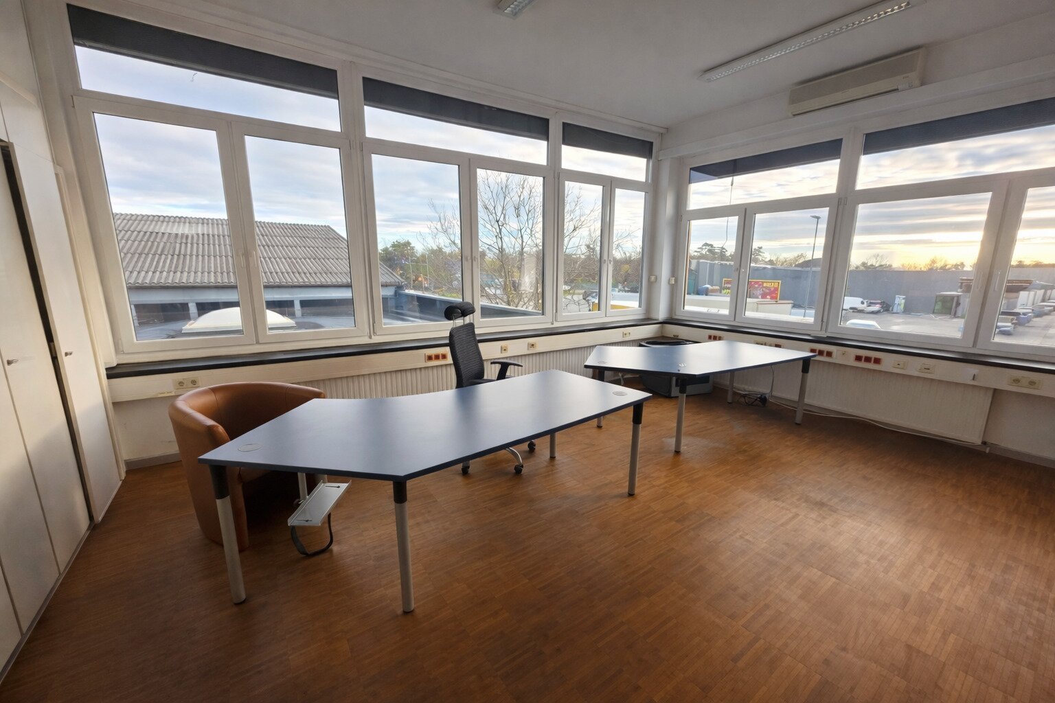 Lichtdurchflutete Büroflächen