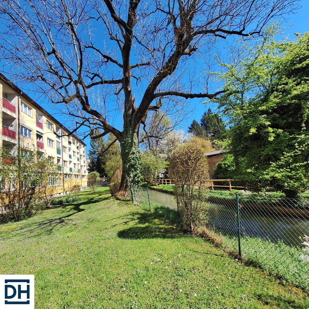 ALTSTADTNÄHE RIEDENBURG MIT SONNIGER LOGGIA AM ALMKANAL