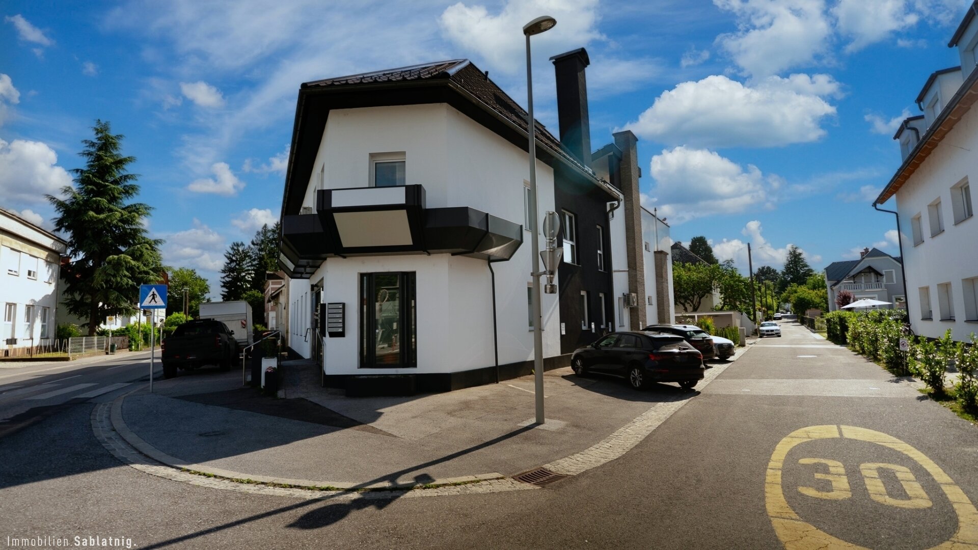 !!!PREISREDUZIERT!!! HOHE RENDITE durch RB&B-Vermietung - Kernsaniertes Zinshaus in Top-Lage!