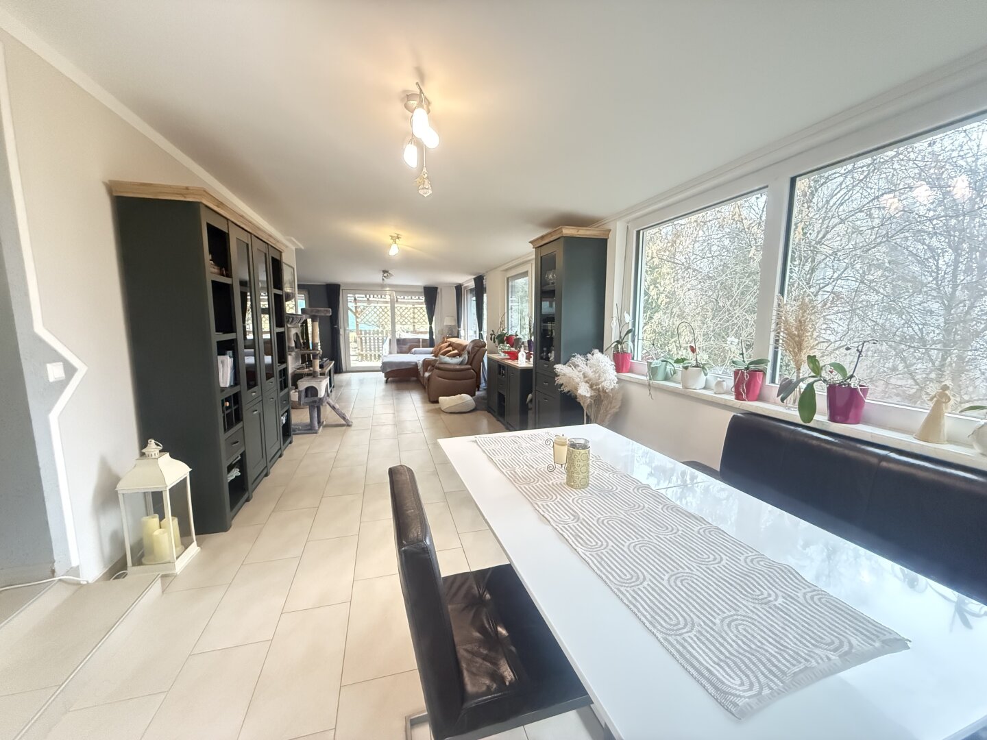 Wohnen, wo andere Urlaub machen – Ihr Zuhause mit Seeblick-Nähe & Burgpanorama