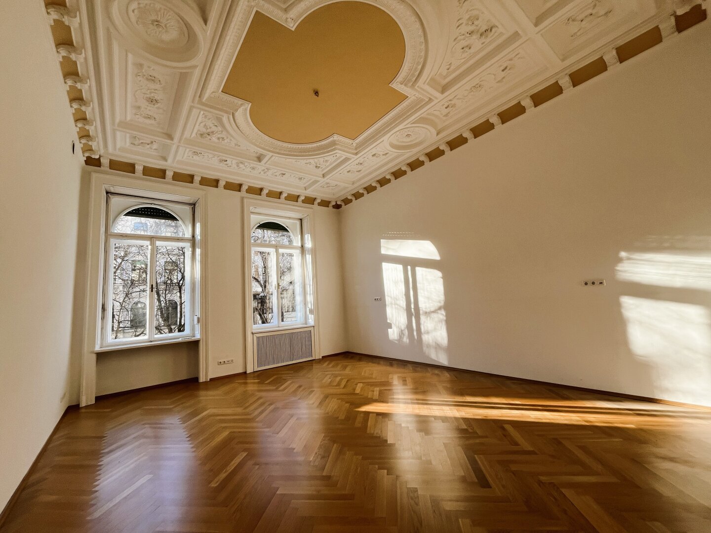 Repräsentatives Stadtbüro in Top-Lage am Joanneumring in Graz