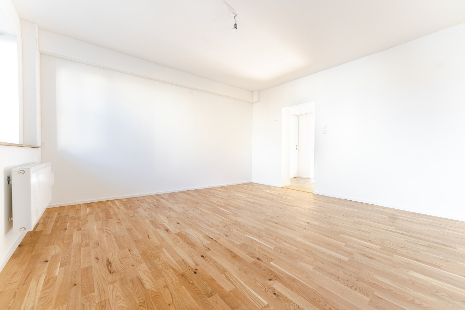 Provisionsfrei! Sanierte Gartenwohnung am Eisberg!