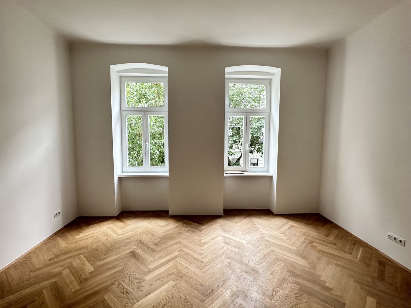 Traumwohnung mit hofseitigen Balkon ins GRÜNE