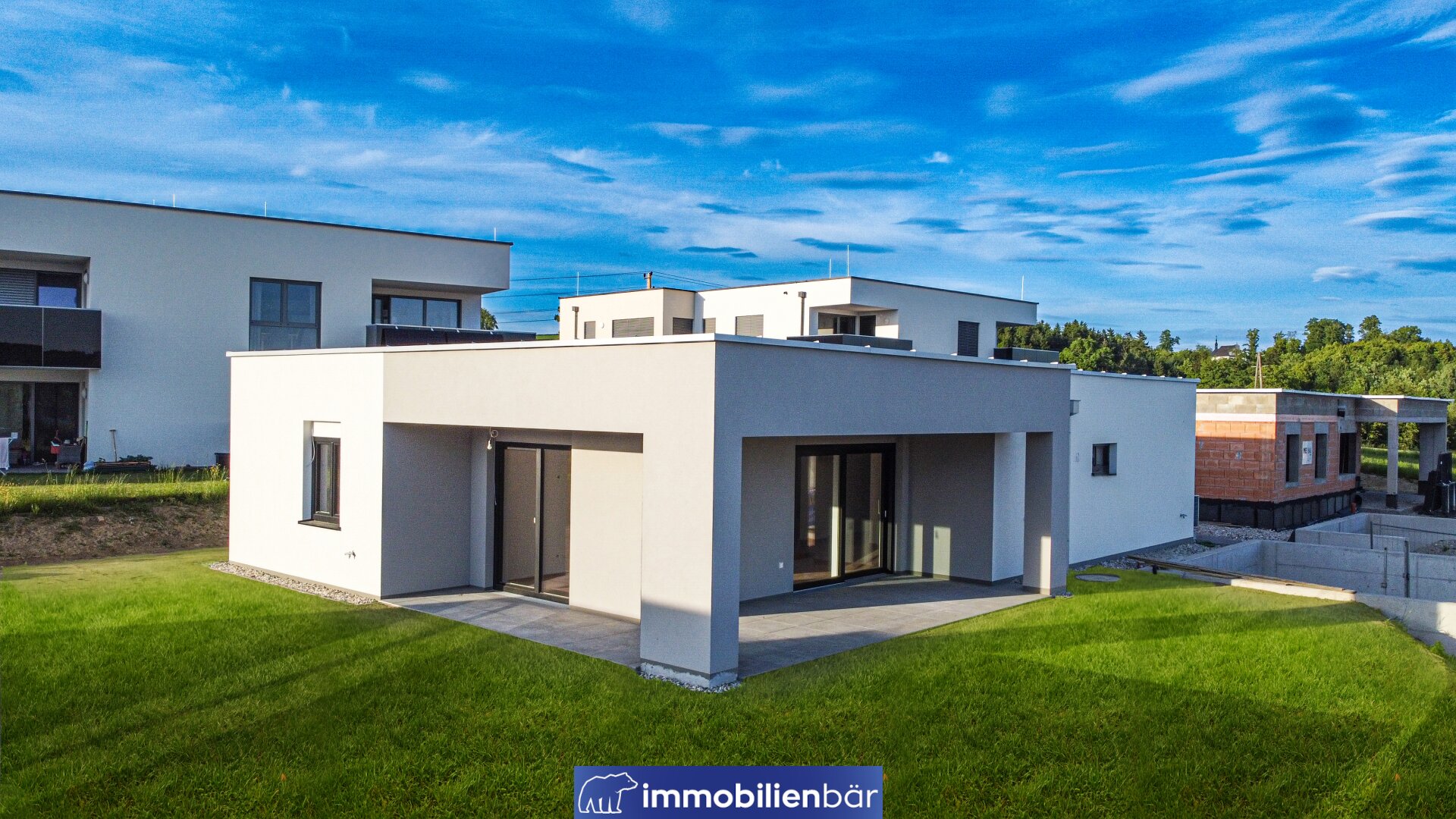 MIETE mit Kaufmöglichkeit - Bungalow in Traumlage mit Weitblick - 118m² / sofort beziehen