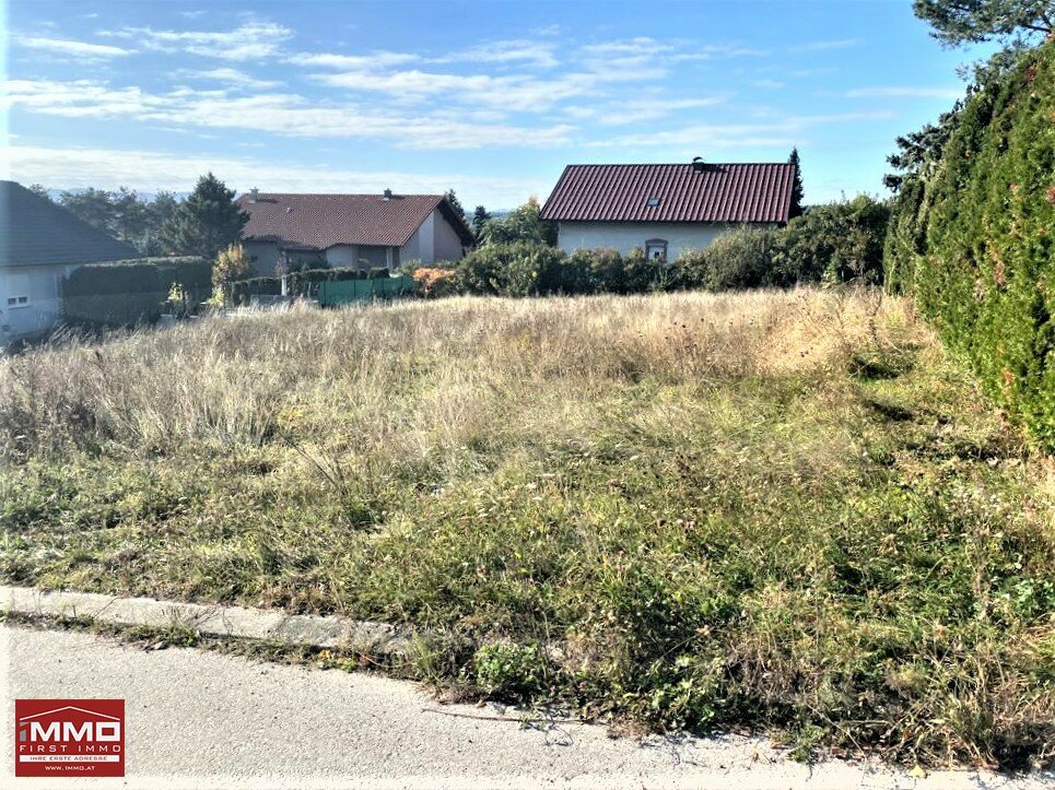 SCHÖNES, SONNIGES GRUNDSTÜCK FÜR EINFAMILIENHAUS IN ABSOLUTER GRÜNRUHELAGE - SCHÖNE WOHNSIEDLUNG!