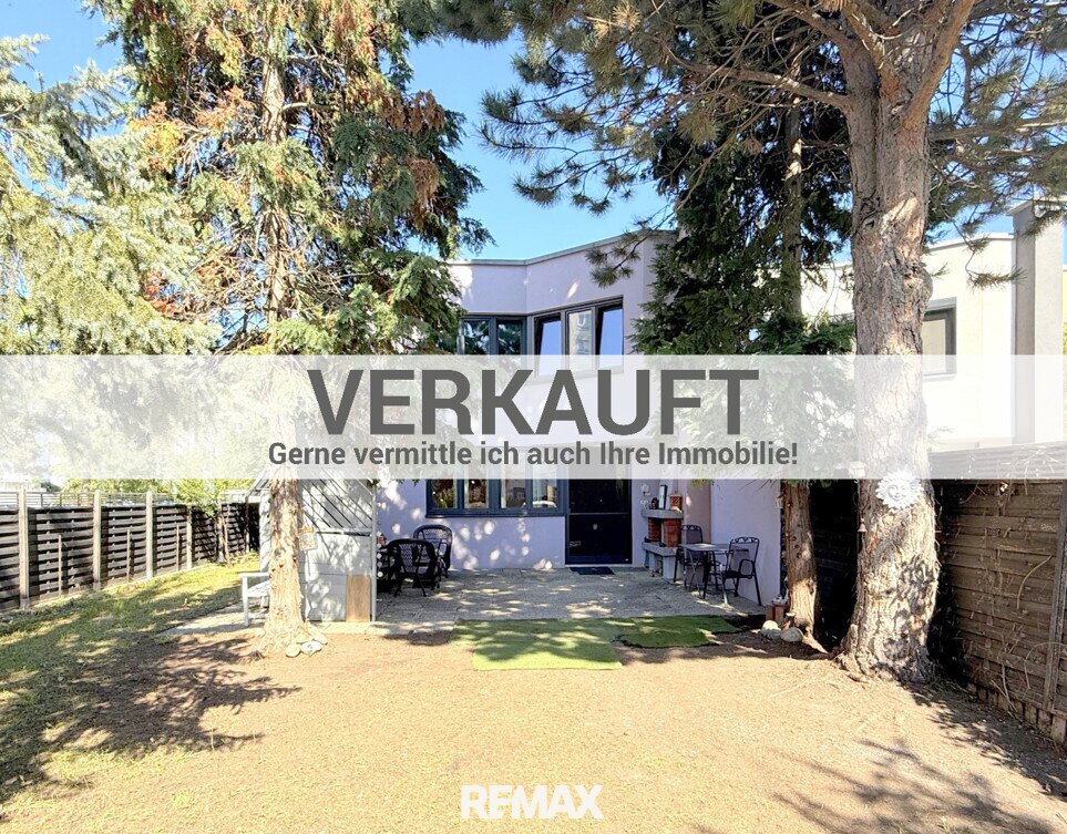 VERKAUFT- Eck-Reihen-Haus im Groß-Garten-Format mit Tiefgaragenplatz!