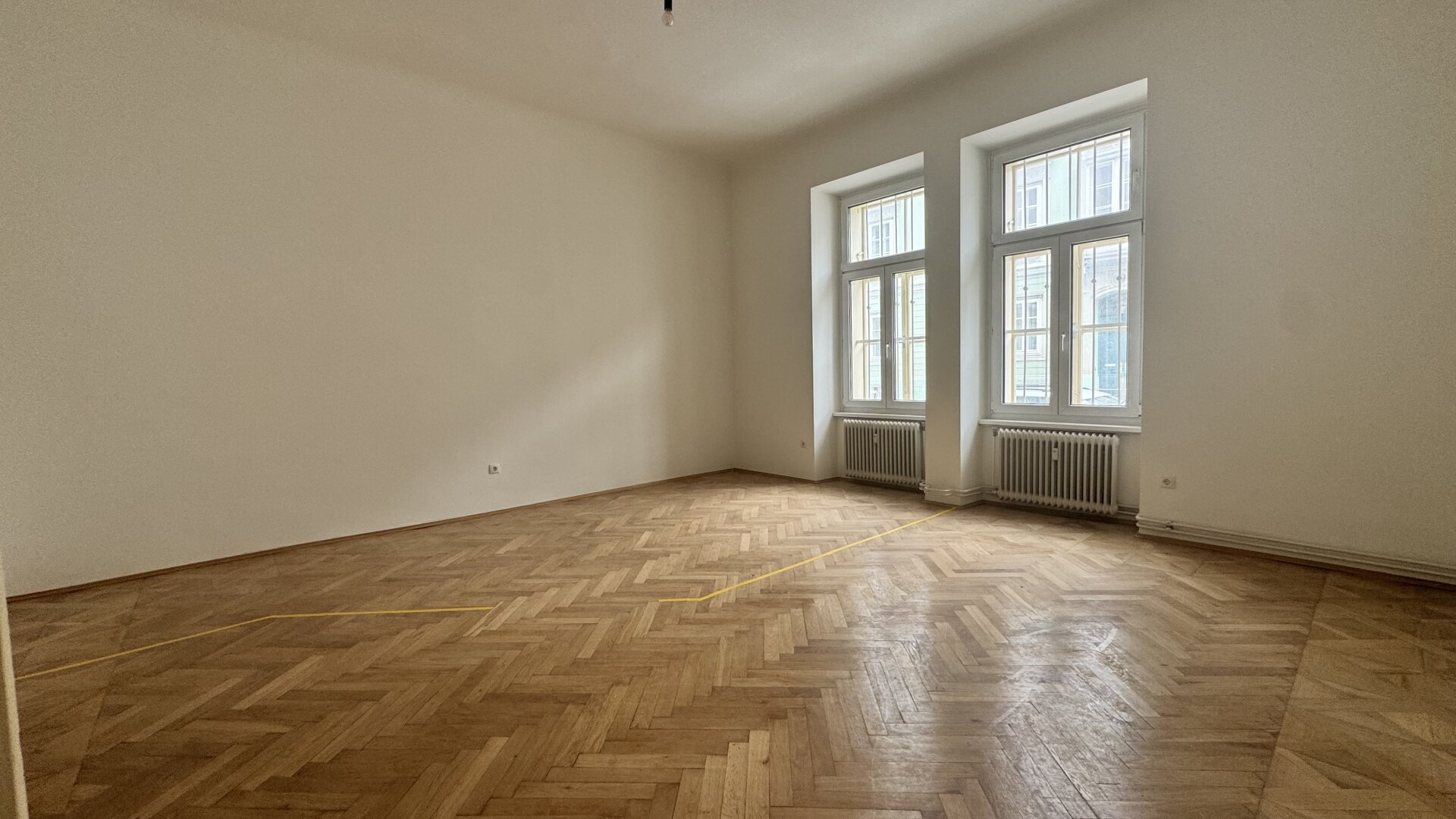 *87 m² Altbau Büro/ Praxis im Univiertel - Elisabethstraße*