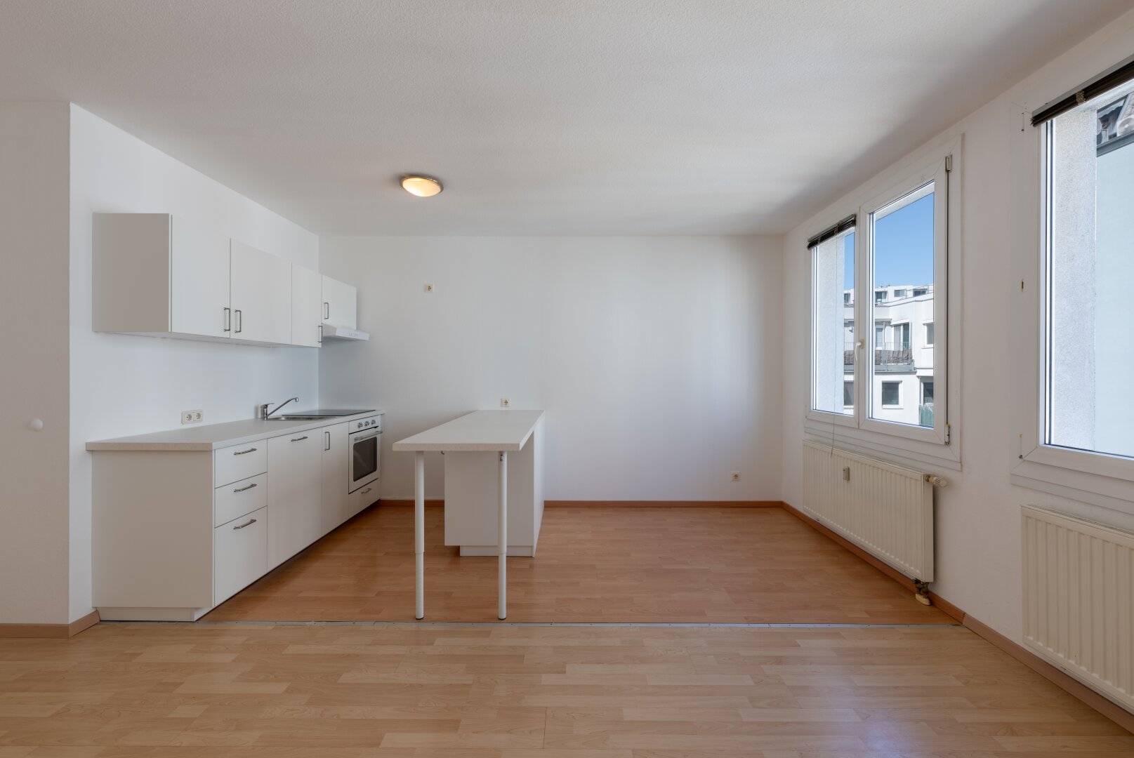HELLE BALKON-WOHNUNG NÄHE DONAUZENTRUM & VETMED