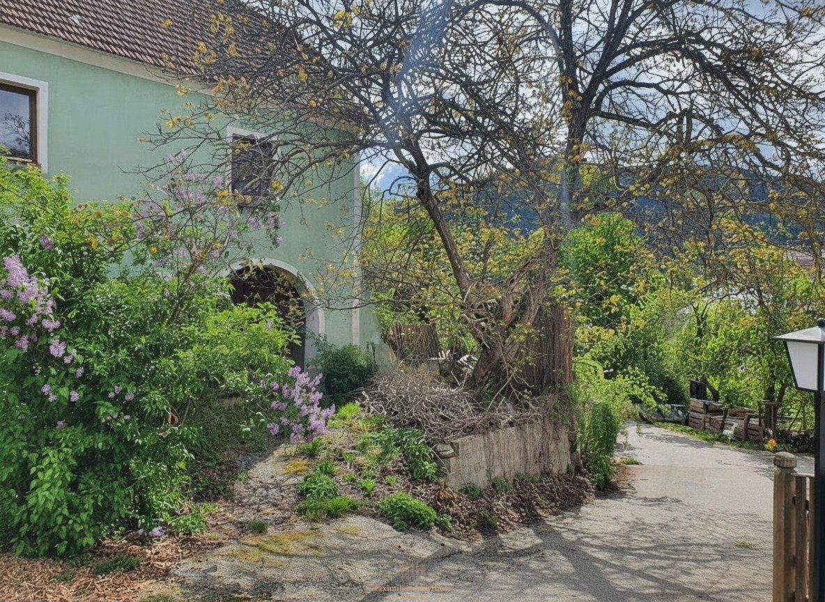 Historisches Landhaus nahe der Wachau mit großem Entwicklungs- und Wertsteigerungspotenzial