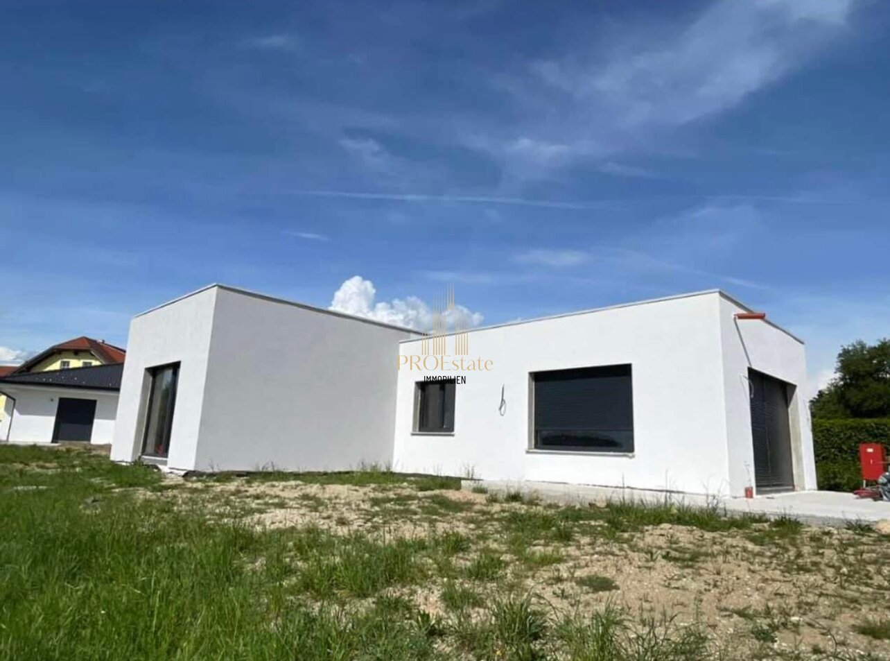 Neuwertiges Einfamilienhaus im Bezirk Schärding: 4 Zimmer, Garten, Terrasse, perfekte Familienoase!