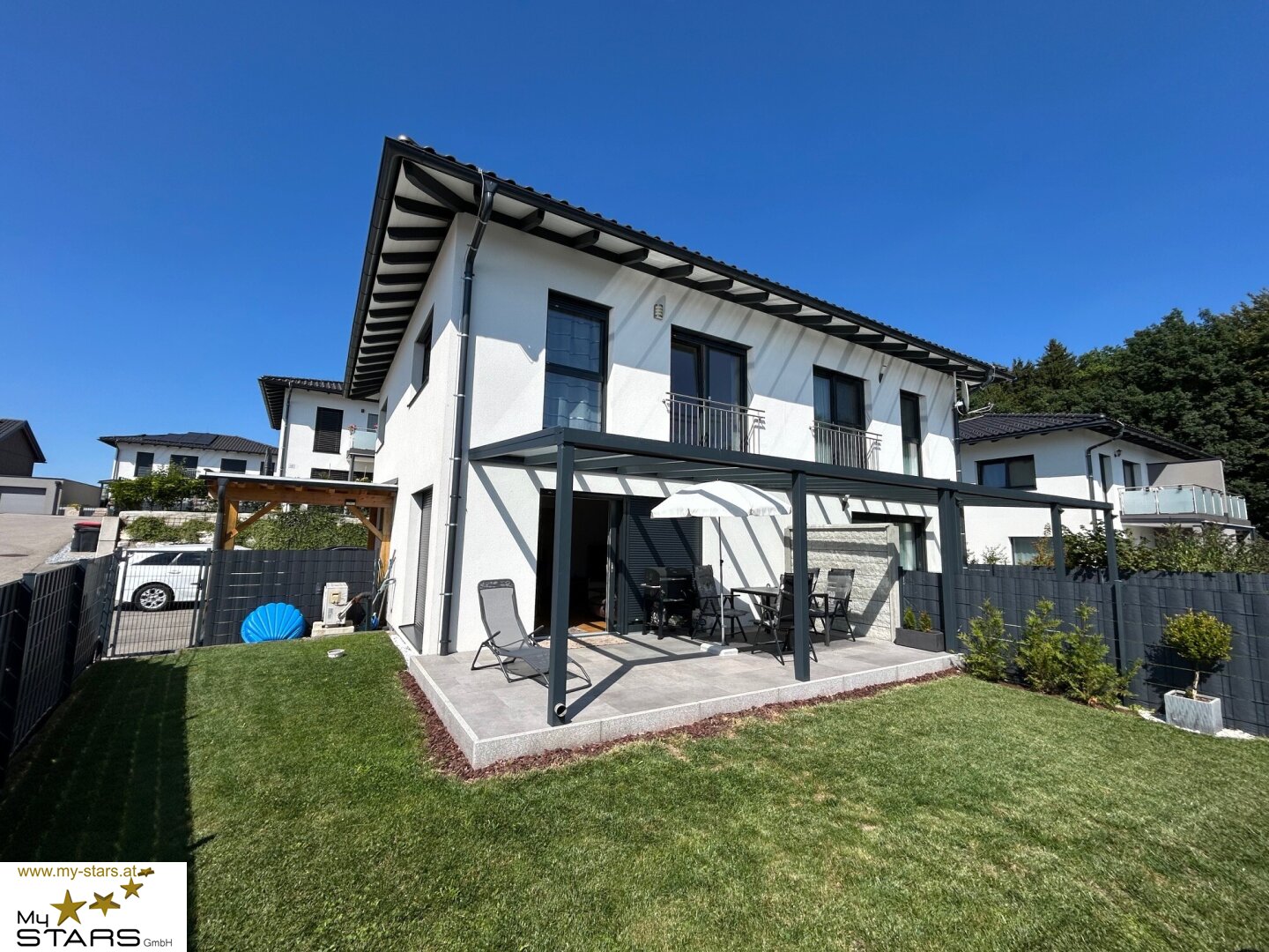 Neuwertiges Traumhaus in Palting nahe dem Mattsee: 4 Zimmer, Garten, Terrasse & viel Komfort!