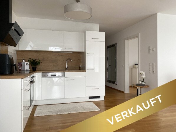 Äußerst gepflegte 3 Zimmer Wohnung mit stilvollem Flair/Balkon & 1 TG-Stellplatz