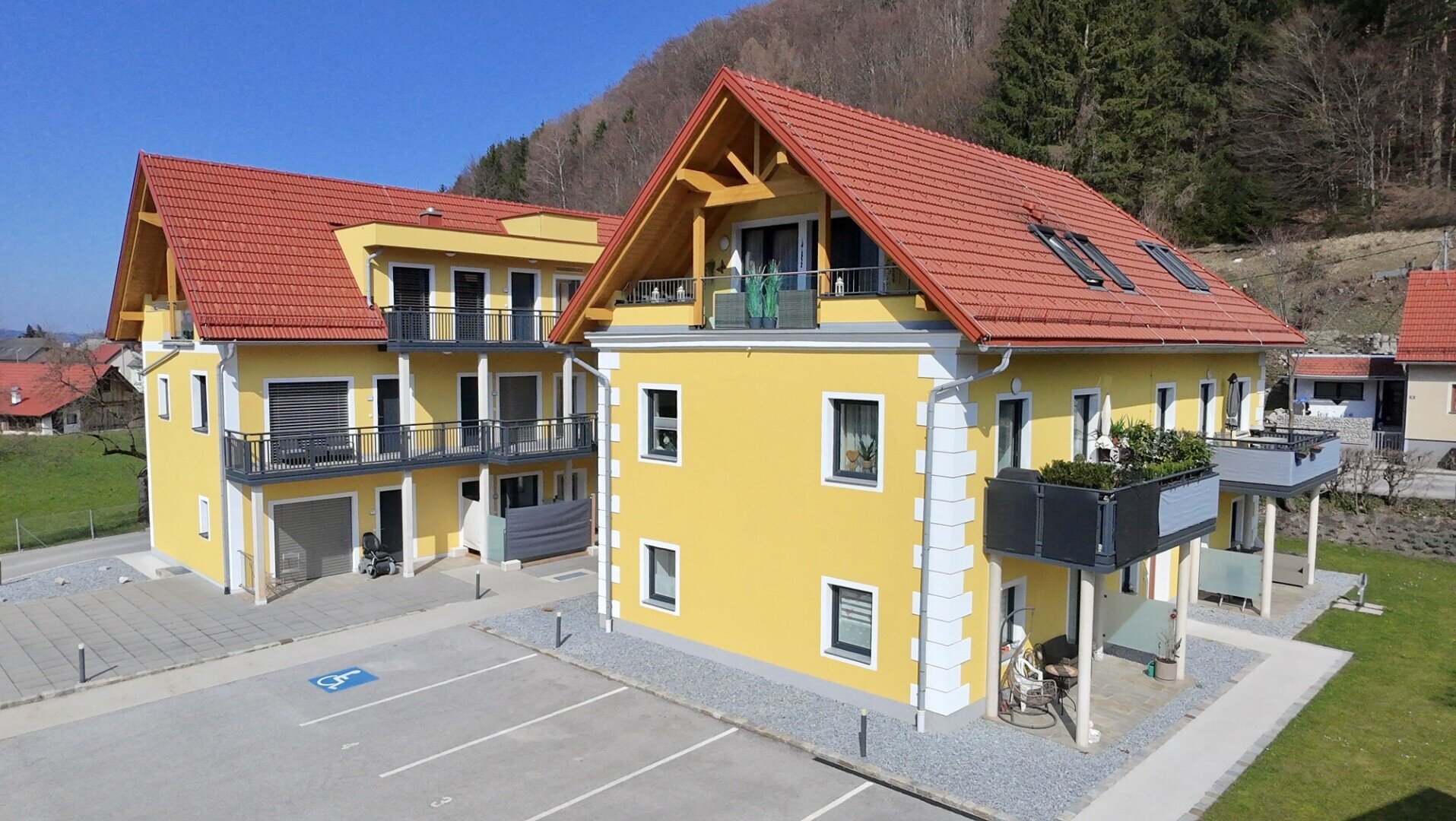 Stilvoll restaurierte Sensenschmiede; 14 Wohnungen Fertigstellung 2022