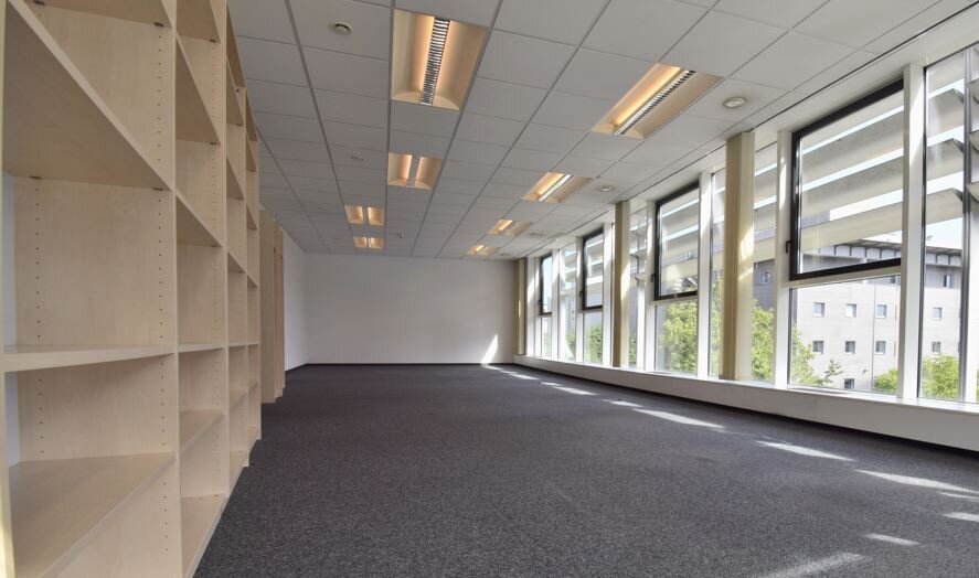 Viel Platz für Ihre IDEEN - tolle Bürofläche mit POTENTIAL - EG + 1.OG