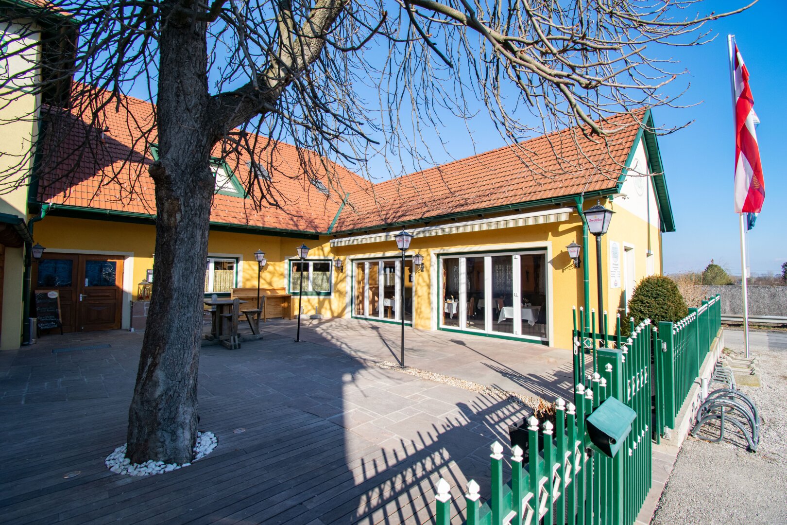 „Top-Gasthof bei Krems zu verkaufen – Jetzt Erfolg übernehmen!“