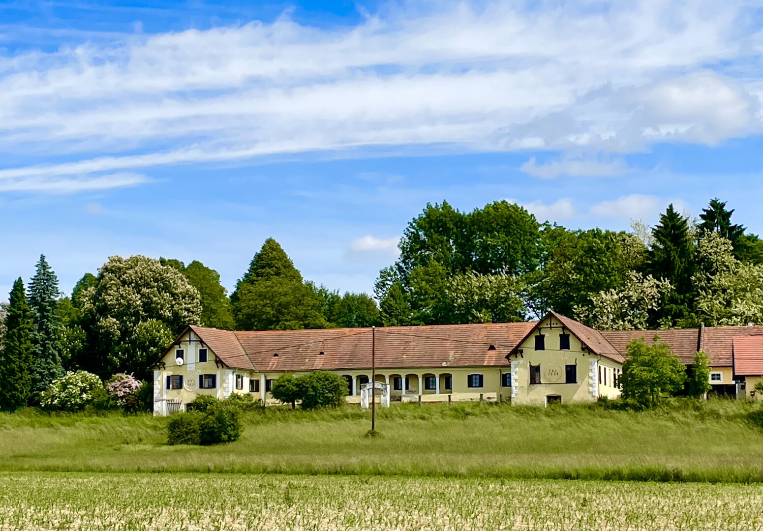 Traumhaftes Anwesen in herrlicher Aussichtslage – Ehemaliger Meierhof von 1901 gelangt zum Verkauf!