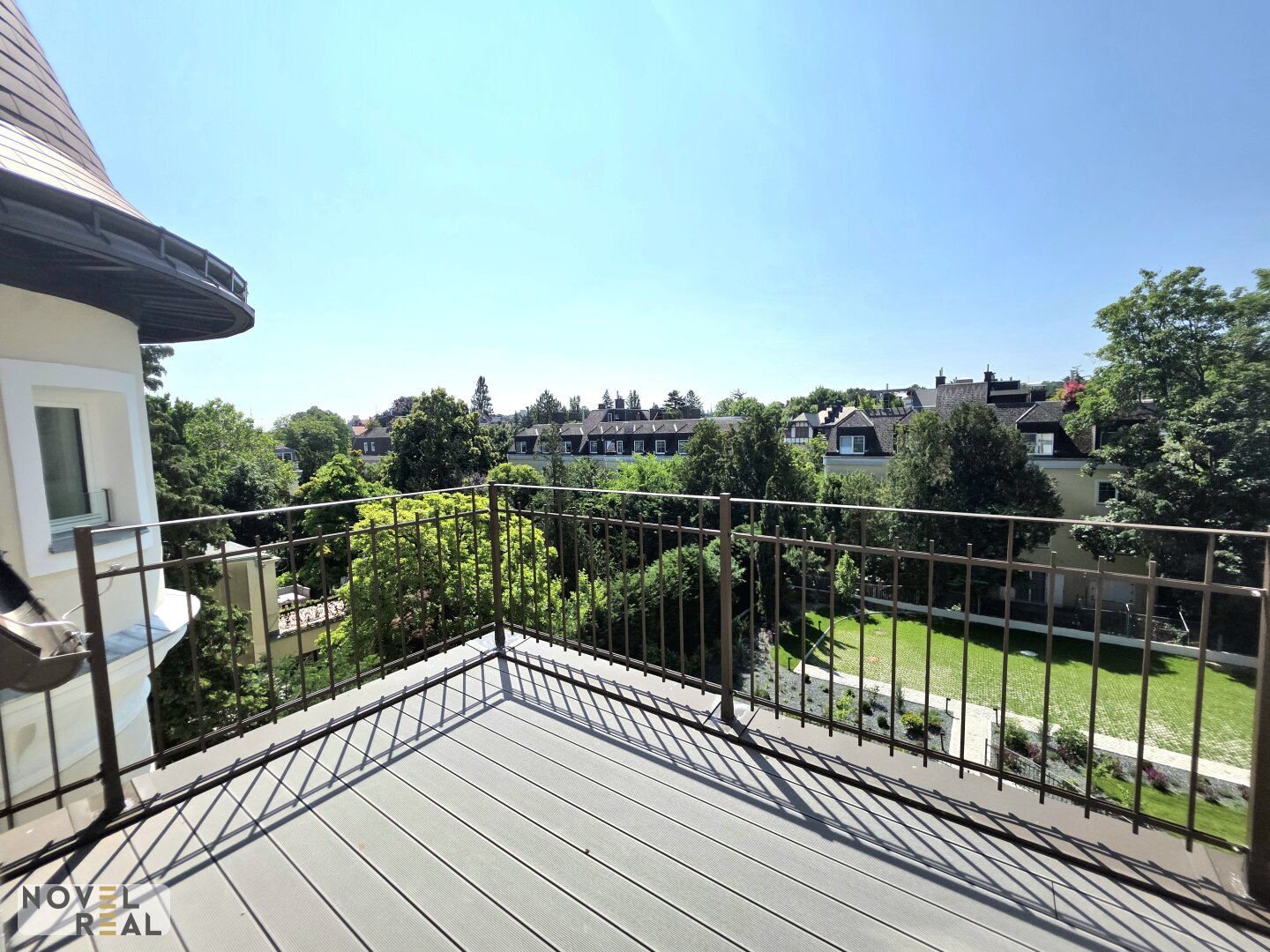 Luxus-Penthouse mit exklusiven Highlights wie Indoor-Pool, Spa- und Fitnessbereich! Über den Dächern von Hietzing!