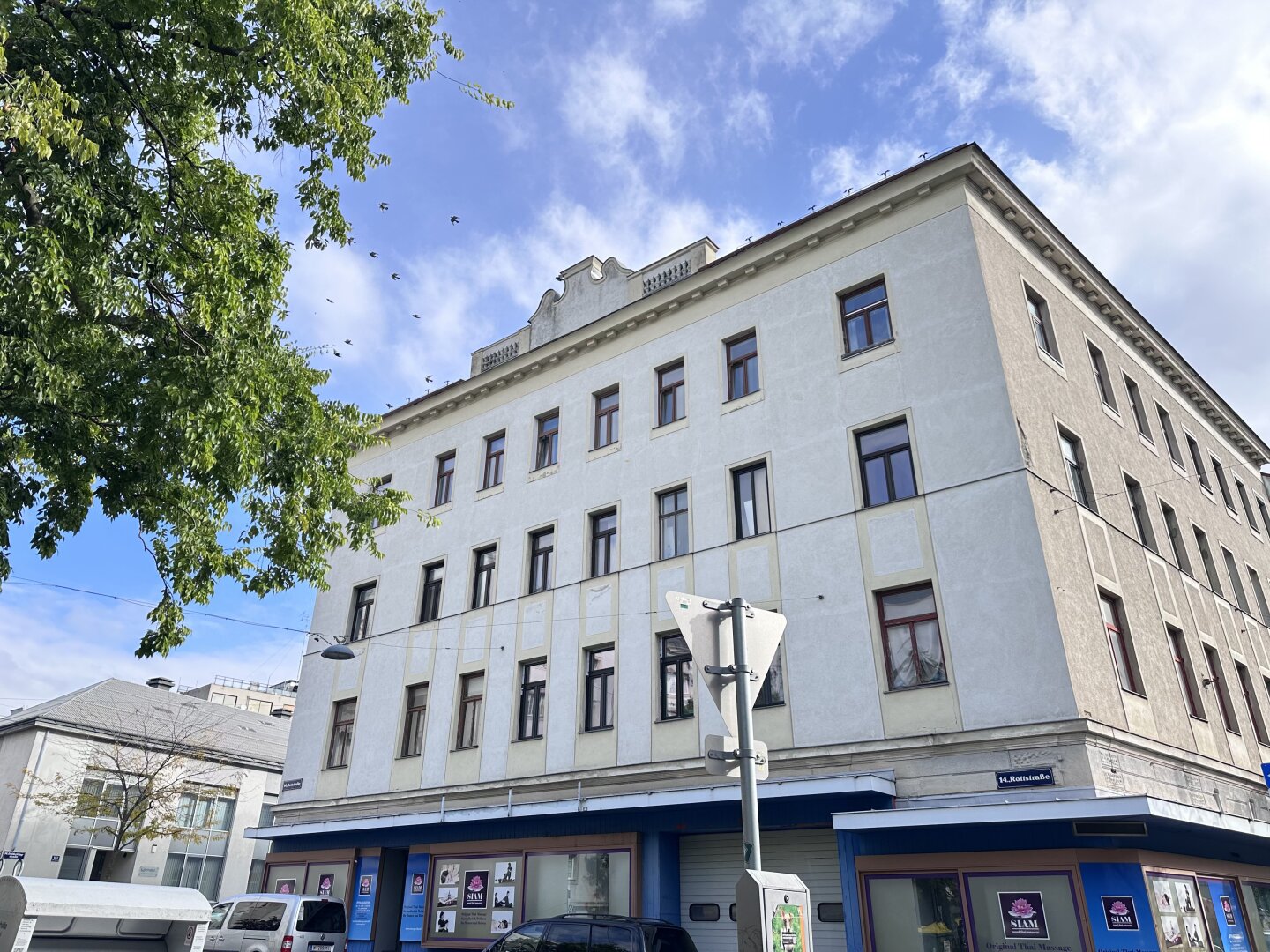 3 Zimmer mit herrlichen Grünblick + U3 Braunschweiggasse