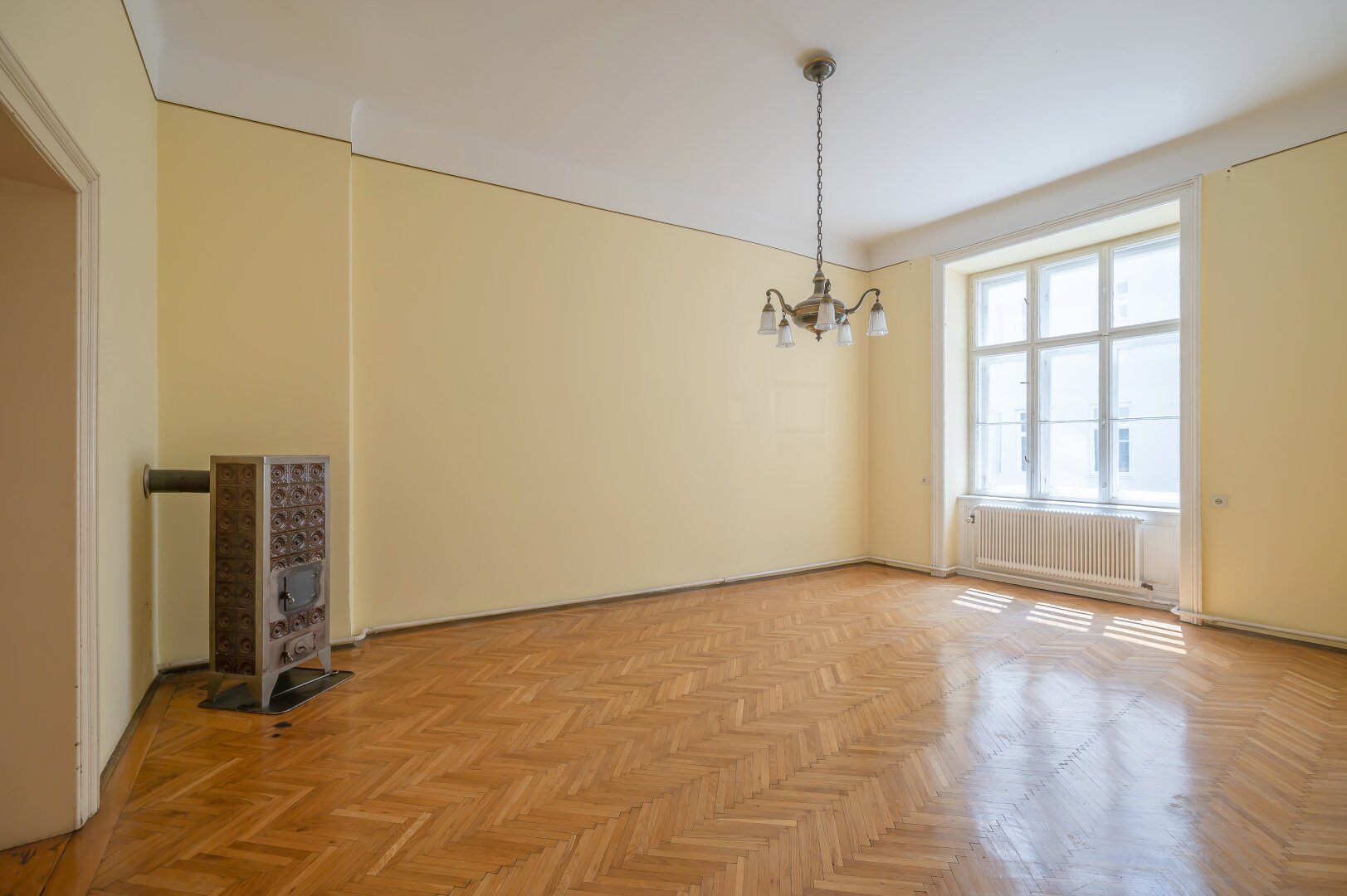 Stilaltbauwohnung in toller Lage! seltene Gelegenheit bevor die Preise wieder steigen!