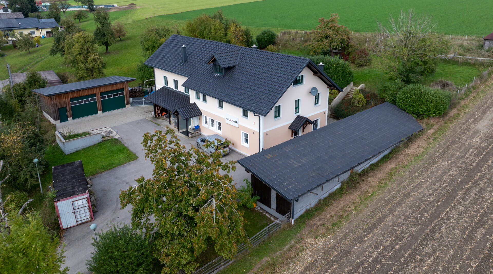 Ihr neues Zuhause - charmantes Familienhaus mit vielen Extras in Ruhelage