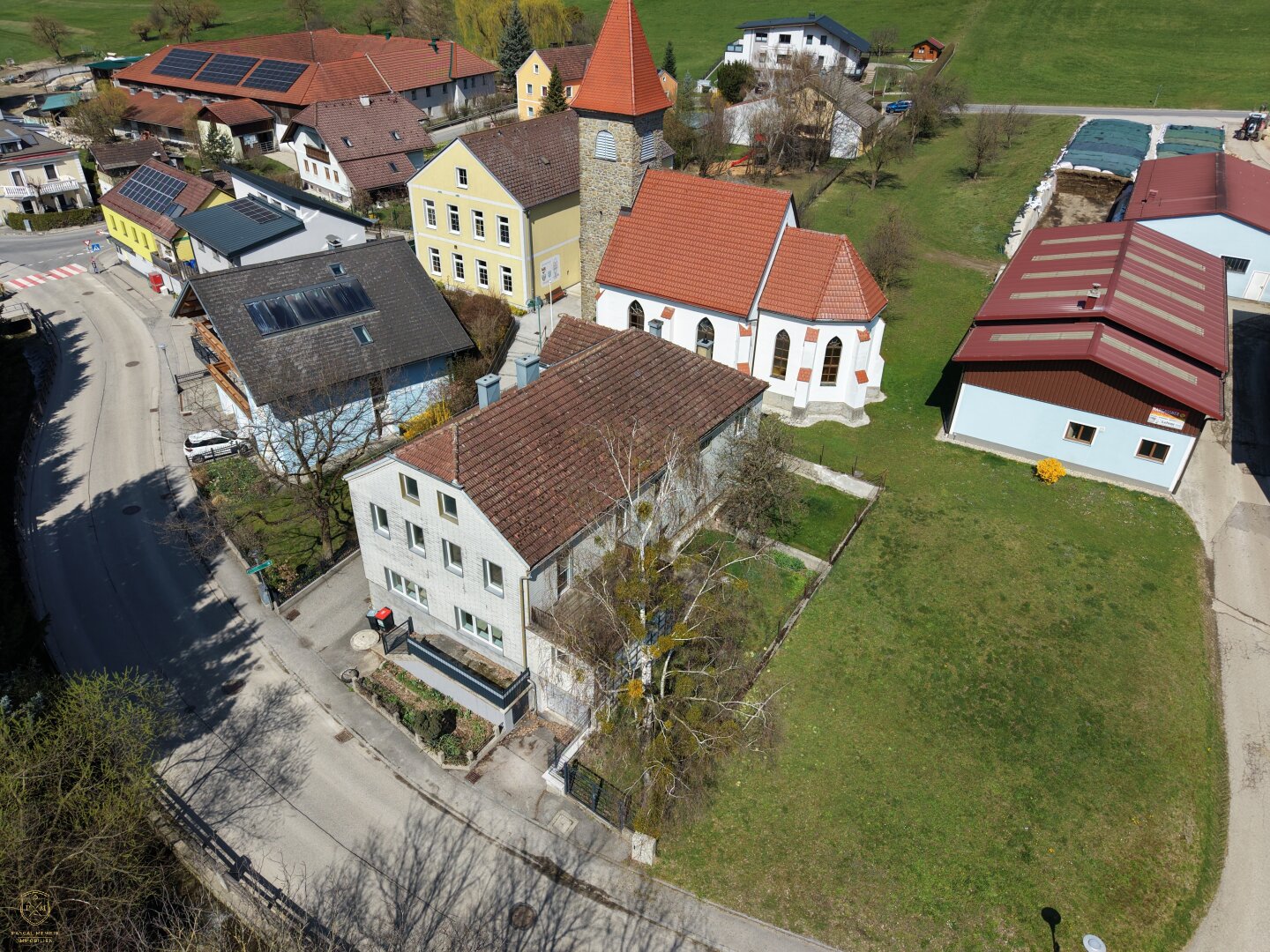 Helles Einfamilienhaus mit traumhaftem Weitblick