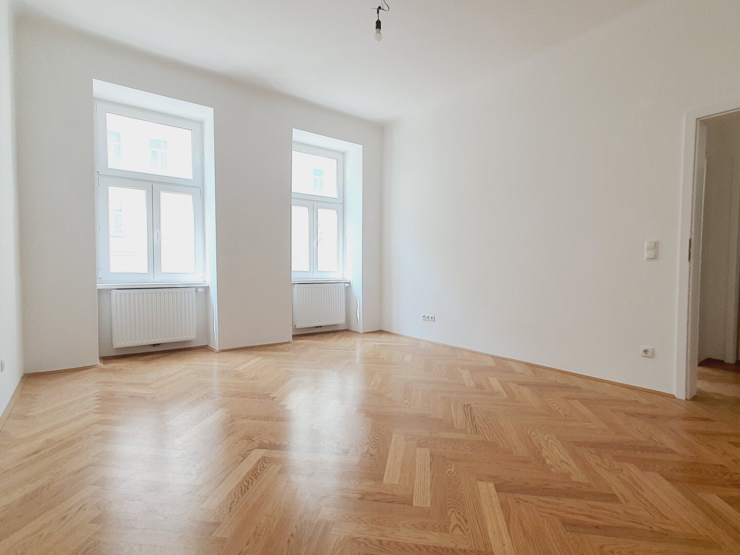 ERSTBEZUG Top sanierter Stilaltbau nahe Wiedner Hauptstraße