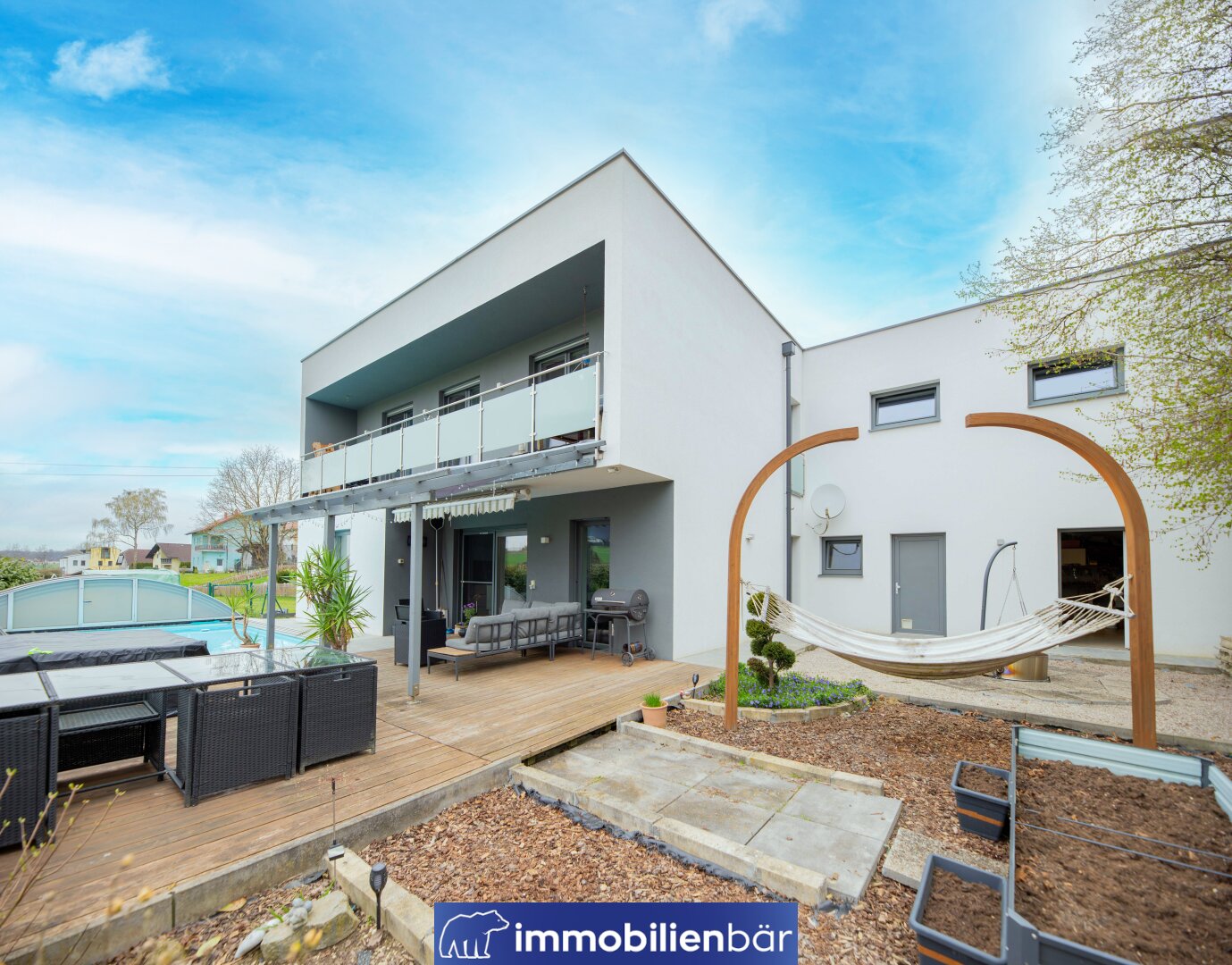 Exklusives Haus im Grünen in Peuerbach/Bruck – Stilvolles Wohnen mit Pool & hochwertiger Ausstattung