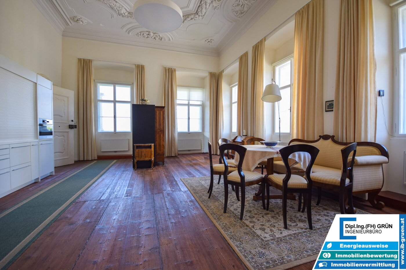 Repräsentatives Büro im barocken Pfarrhof – Stilvoll arbeiten in Ansfelden