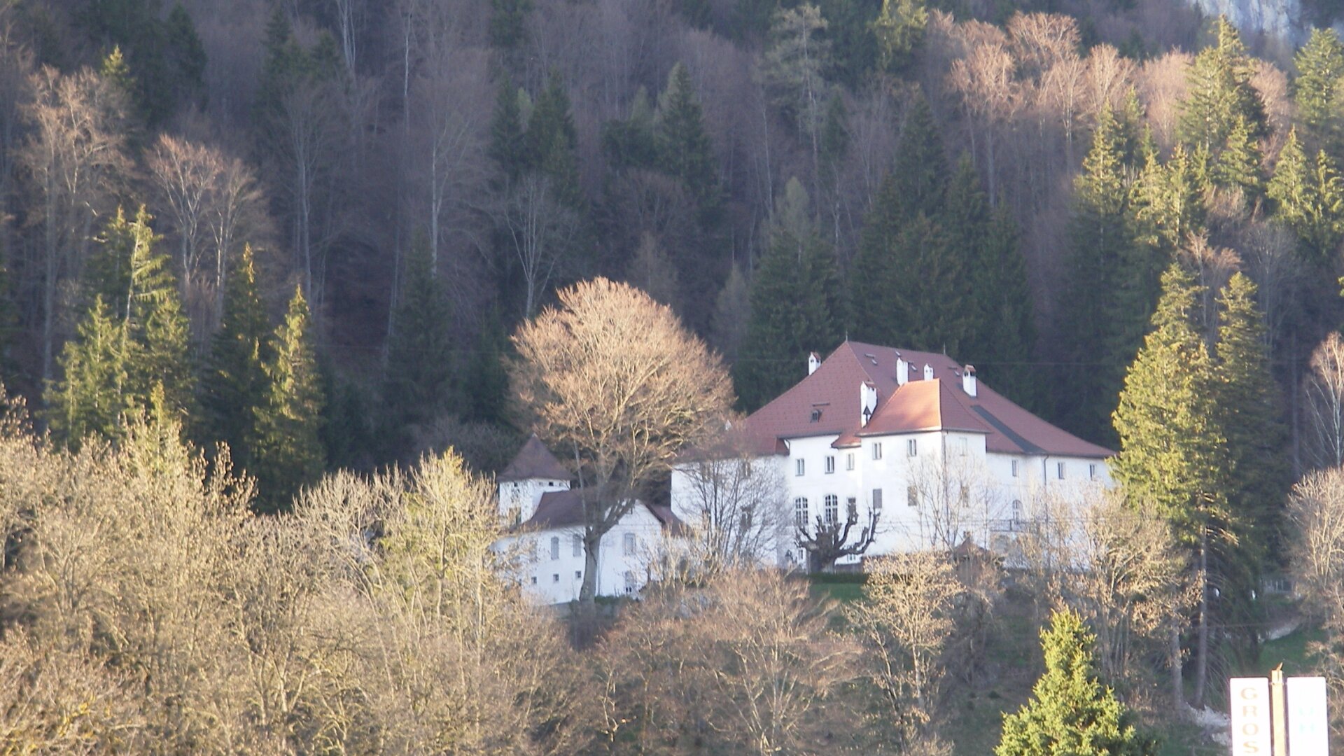 Renaissance-Schloss auf 15 ha Grund – seltene Gelegenheit für touristische Nutzung oder Family Office