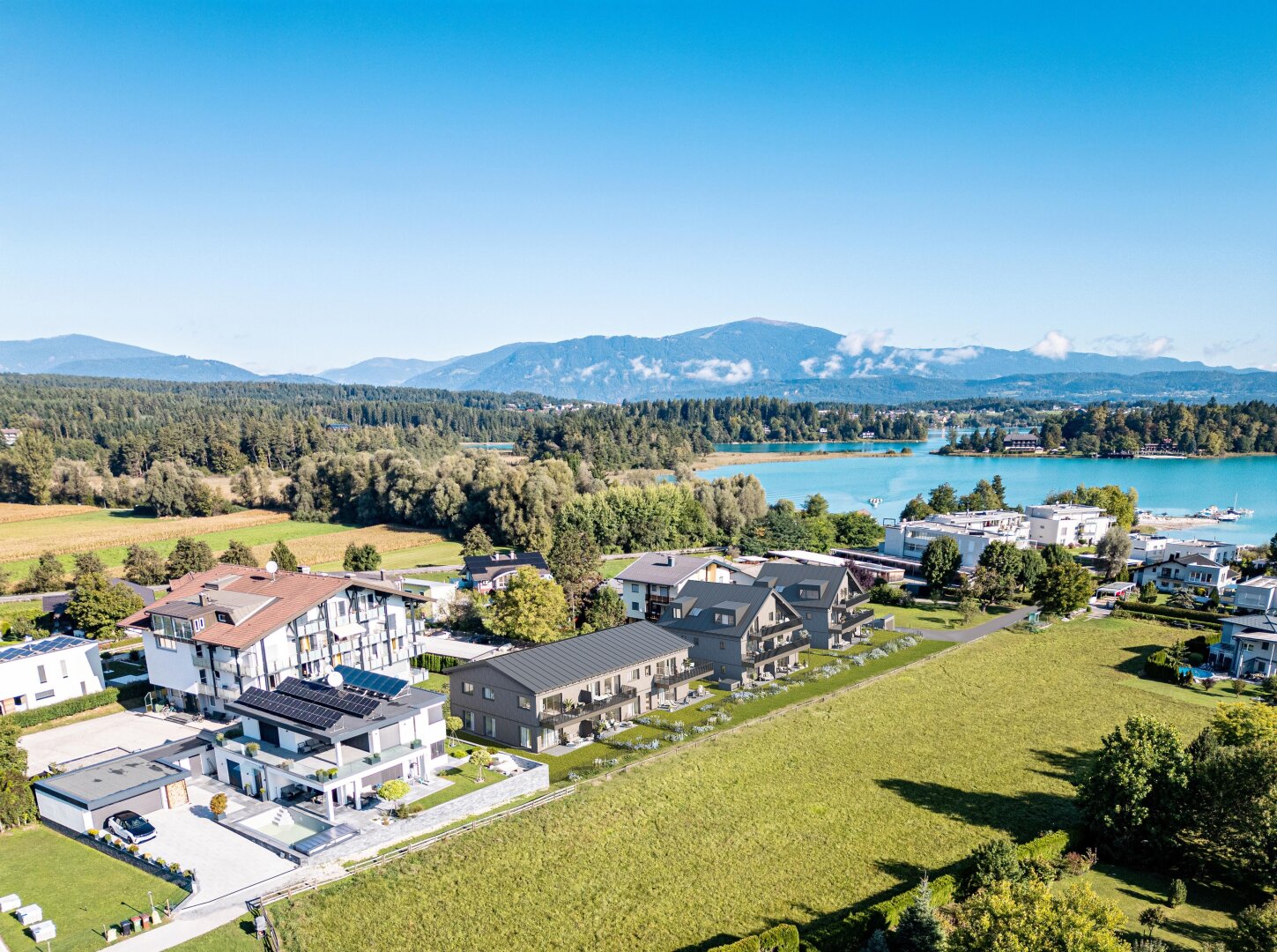 Wo jeder Tag ein bisschen nach Urlaub schmeckt – Ihr Zuhause in Faak am See