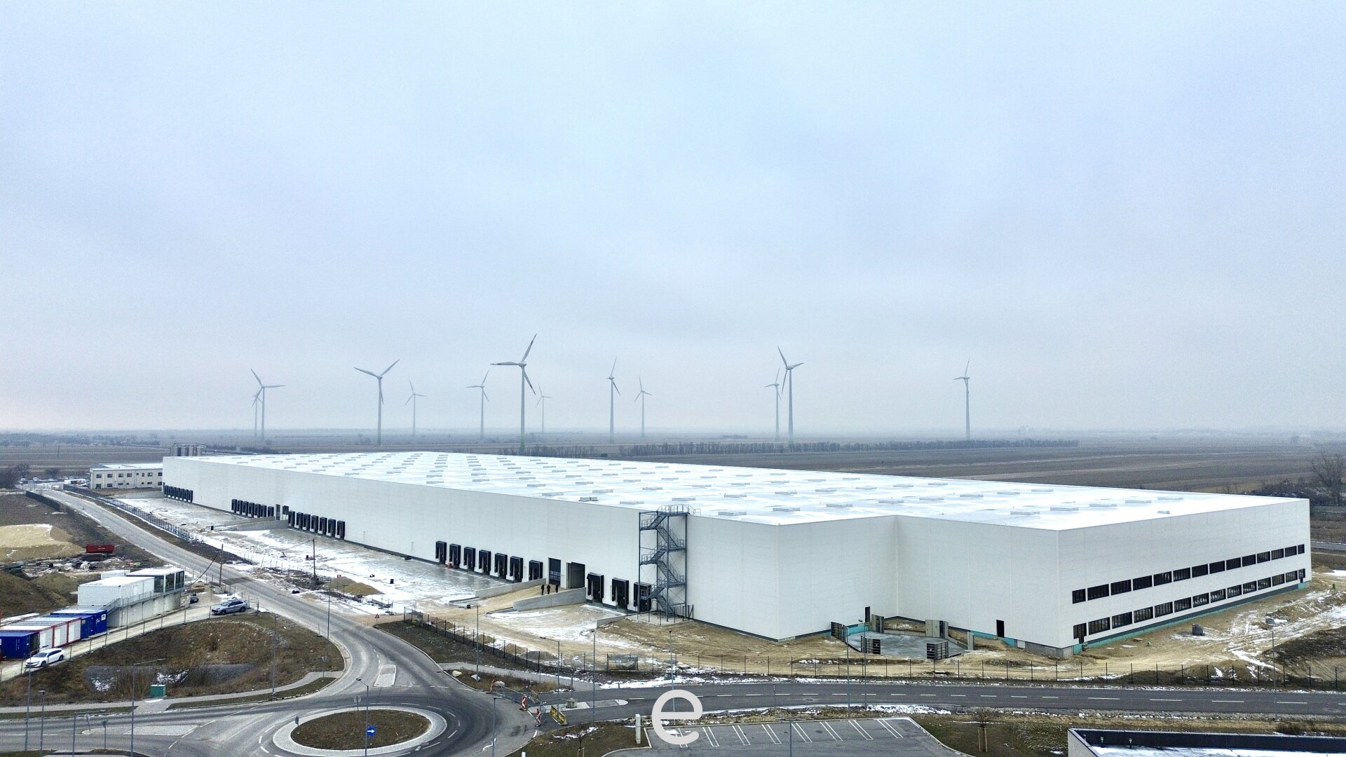 Direkt an der Grenze zwischen Österreich und Slowakei I Lager- und Produktionshalle ab rd. 3.900 m² zu mieten