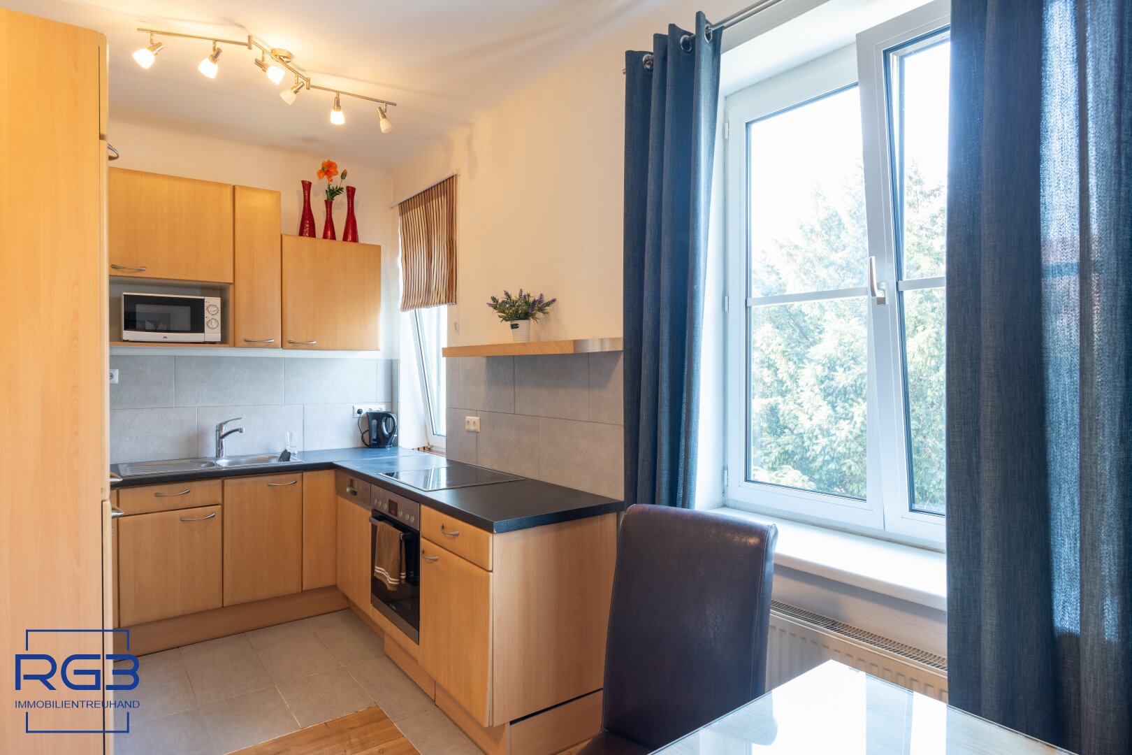Charmante Kleinwohnung,  ideal für Singles & Paare!