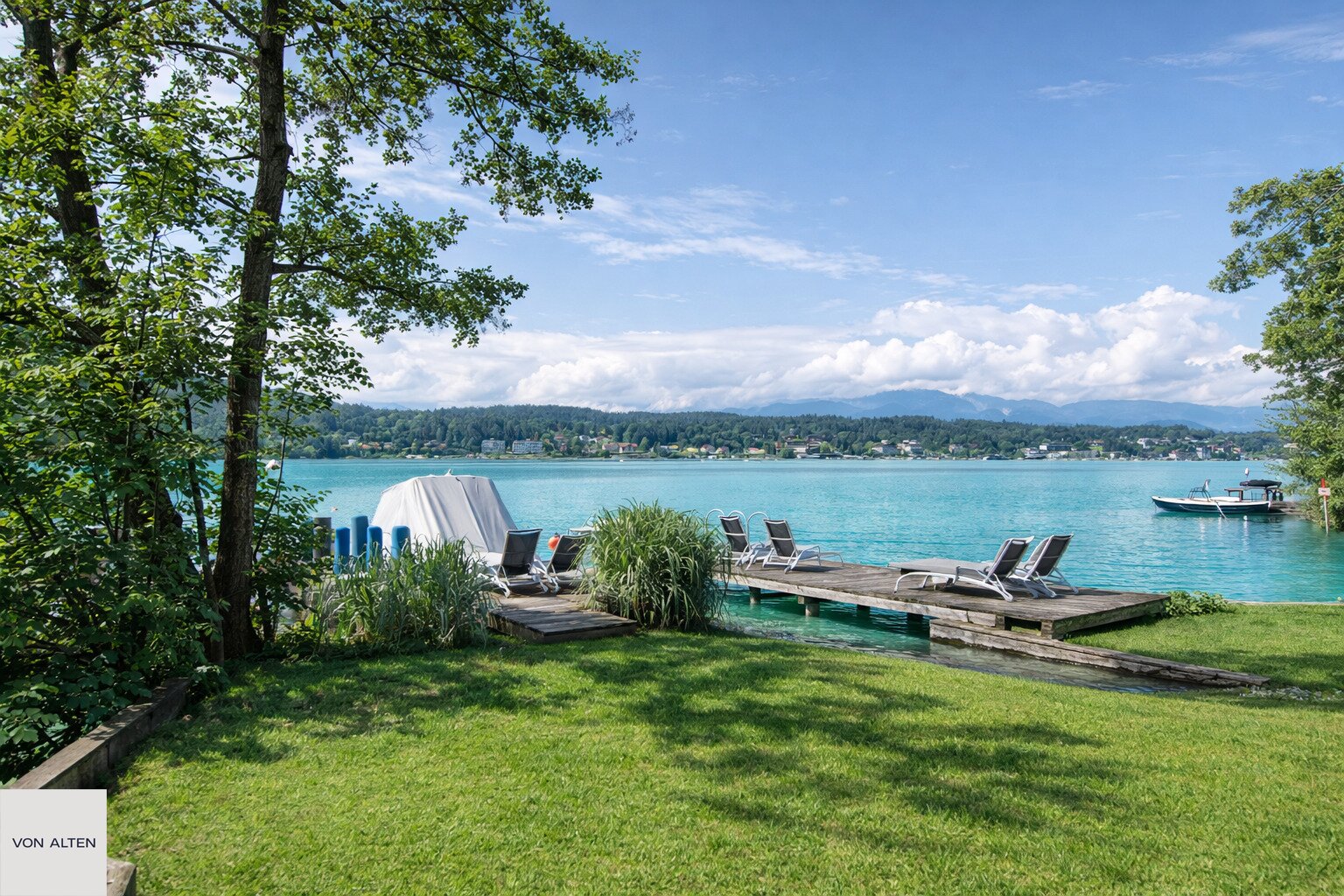 Rarität am Wörthersee – Grundstück mit Baubewilligung & Seezugang