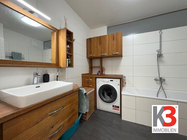 K3 - Traumhafte, neuwertige GARTENWOHNUNG mit Grünblick! - TIEFGARAGENPLATZ INKLUSIVE!